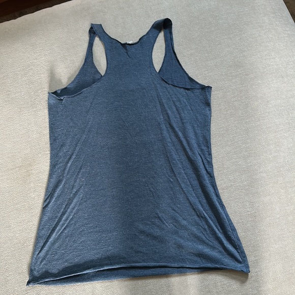 Soft, cute tank - Picture 2 of 2